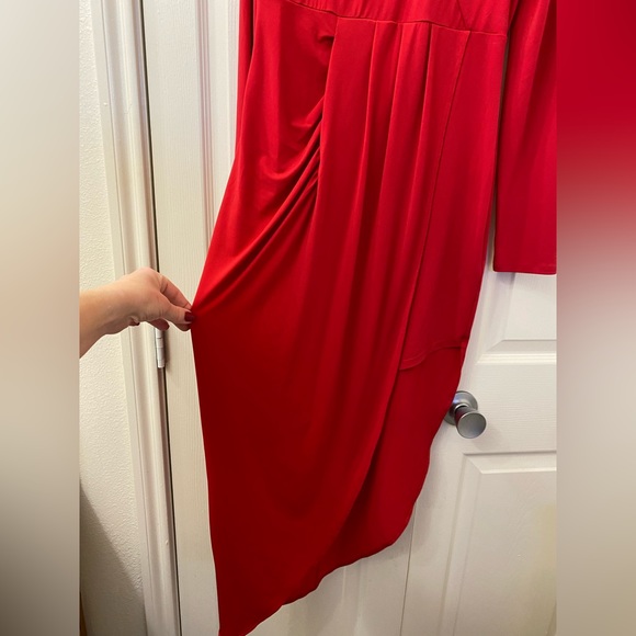 Red Express dress - Picture 3 of 4